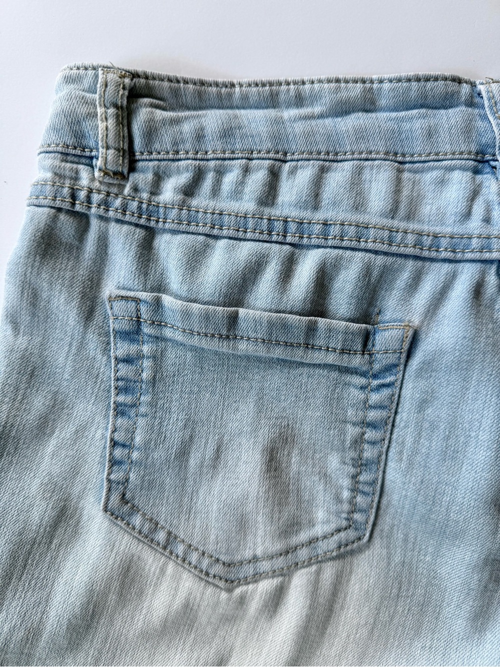 d.jeans 30” Waist Mid Rise Size 6 Light Denim Wash Straight Leg Jeans - Picture 8 of 11